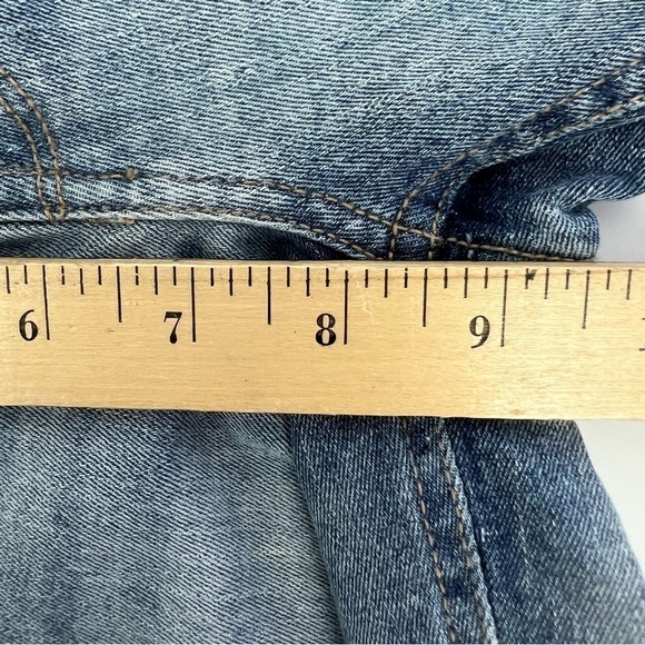 NWT KENSIE Women’s Blue Jean Shorts Sz 4 Distressed Medium Wash Stretch Pockets - Picture 12 of 13